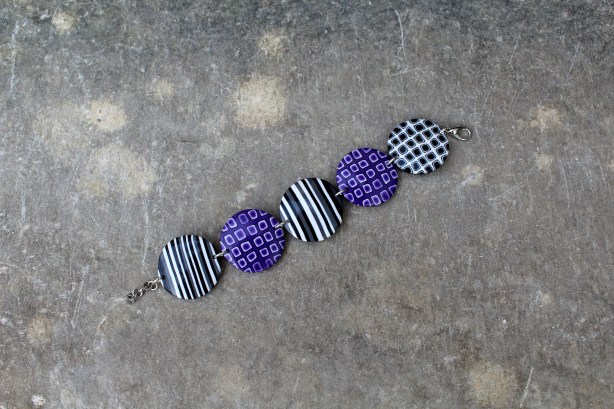 Bracelet pastilles violettes