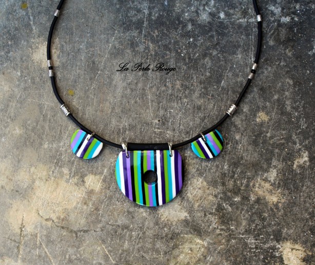 Collier 3 perles rayées