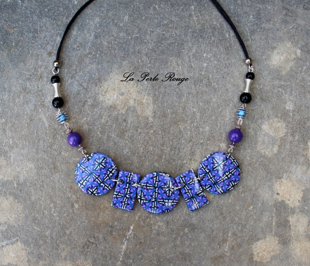 Collier mosaïque violet et turquoise