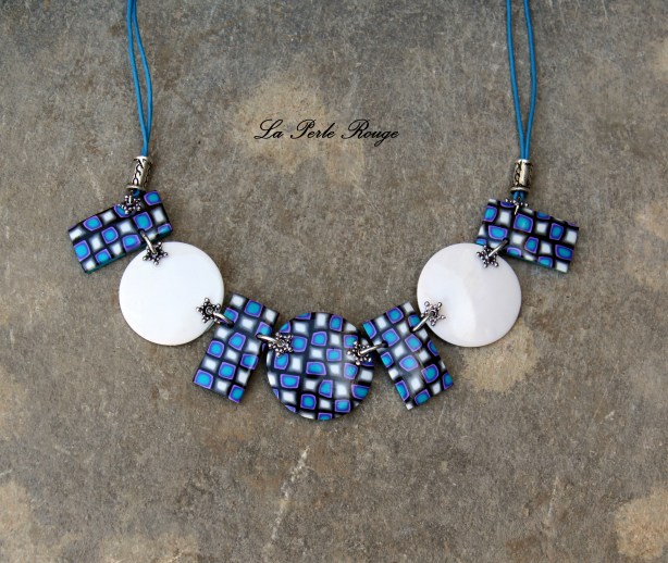 Collier turquoise, violet et blanc