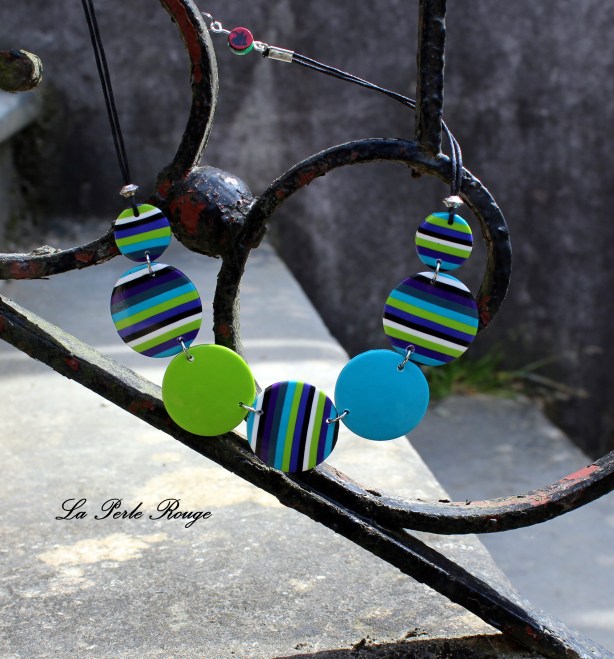 Collier rayures turquoises et vert pomme